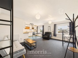 Market Street, Derutzen Market Street, SA67