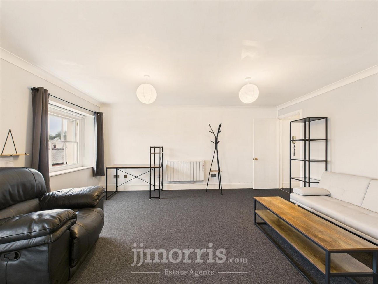 Market Street, Derutzen Market Street, SA67