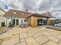 Gwbert Road, Cardigan, SA43