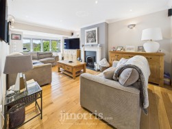 Gwbert Road, Cardigan, SA43