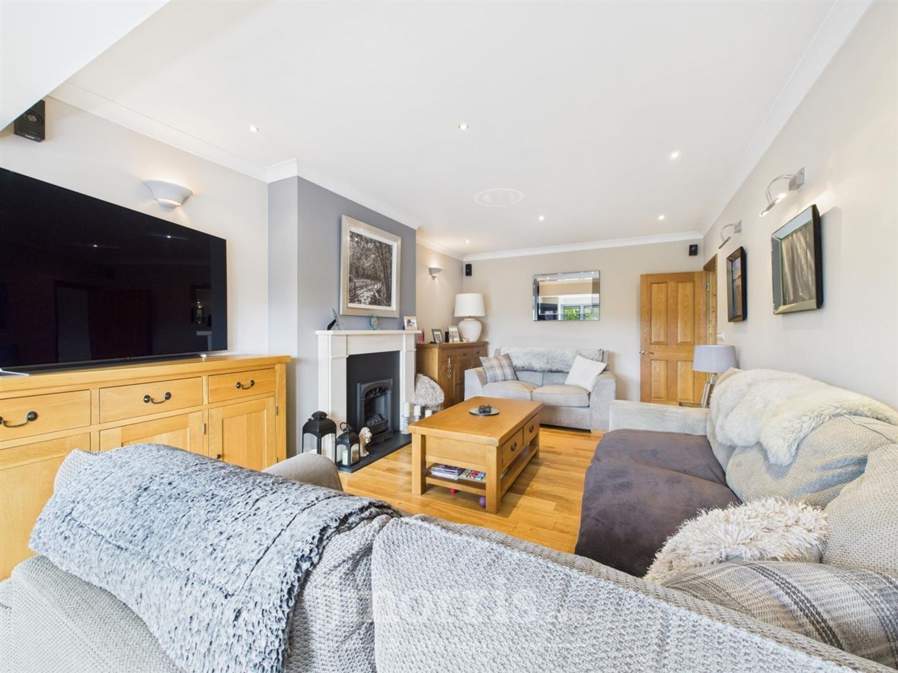 Gwbert Road, Cardigan, SA43