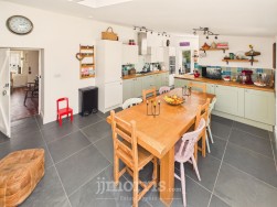 Goat Street, Newport, SA42