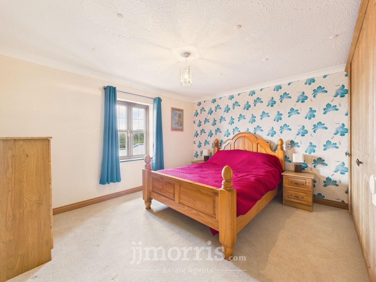 Capel Iwan Road, Newcastle Emlyn, SA38