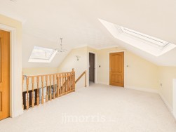 Capel Iwan Road, Newcastle Emlyn, SA38