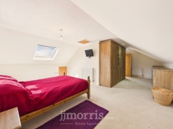 Capel Iwan Road, Newcastle Emlyn, SA38