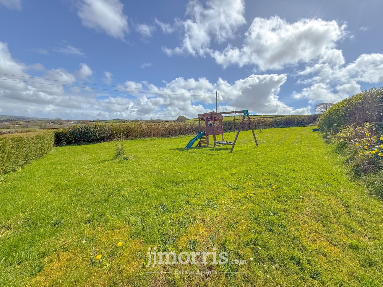 Capel Iwan Road, Newcastle Emlyn, SA38