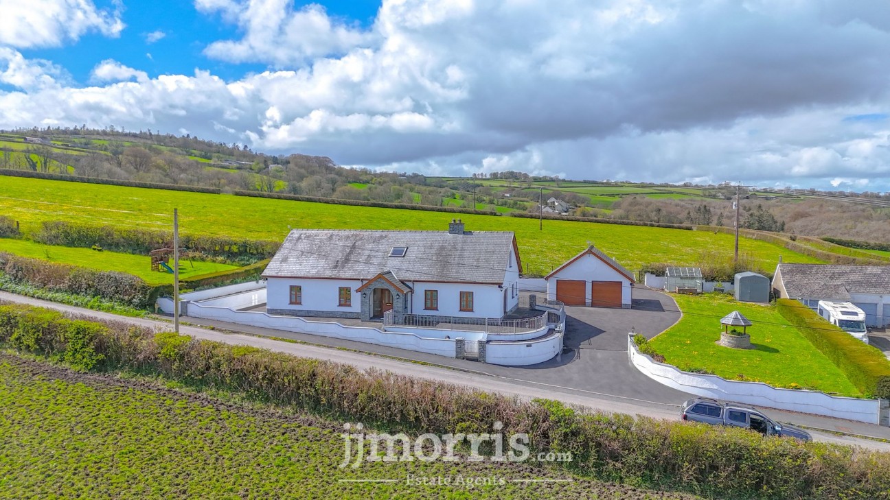 Capel Iwan Road, Newcastle Emlyn, SA38