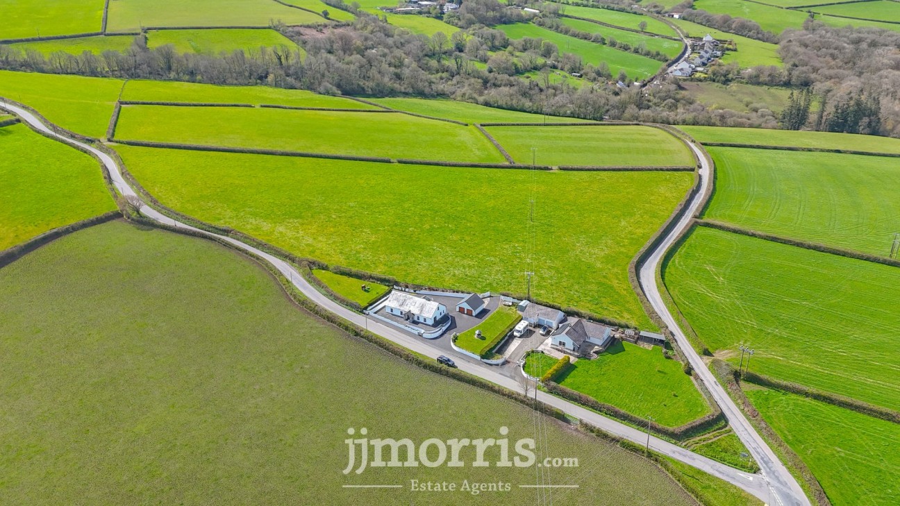 Capel Iwan Road, Newcastle Emlyn, SA38