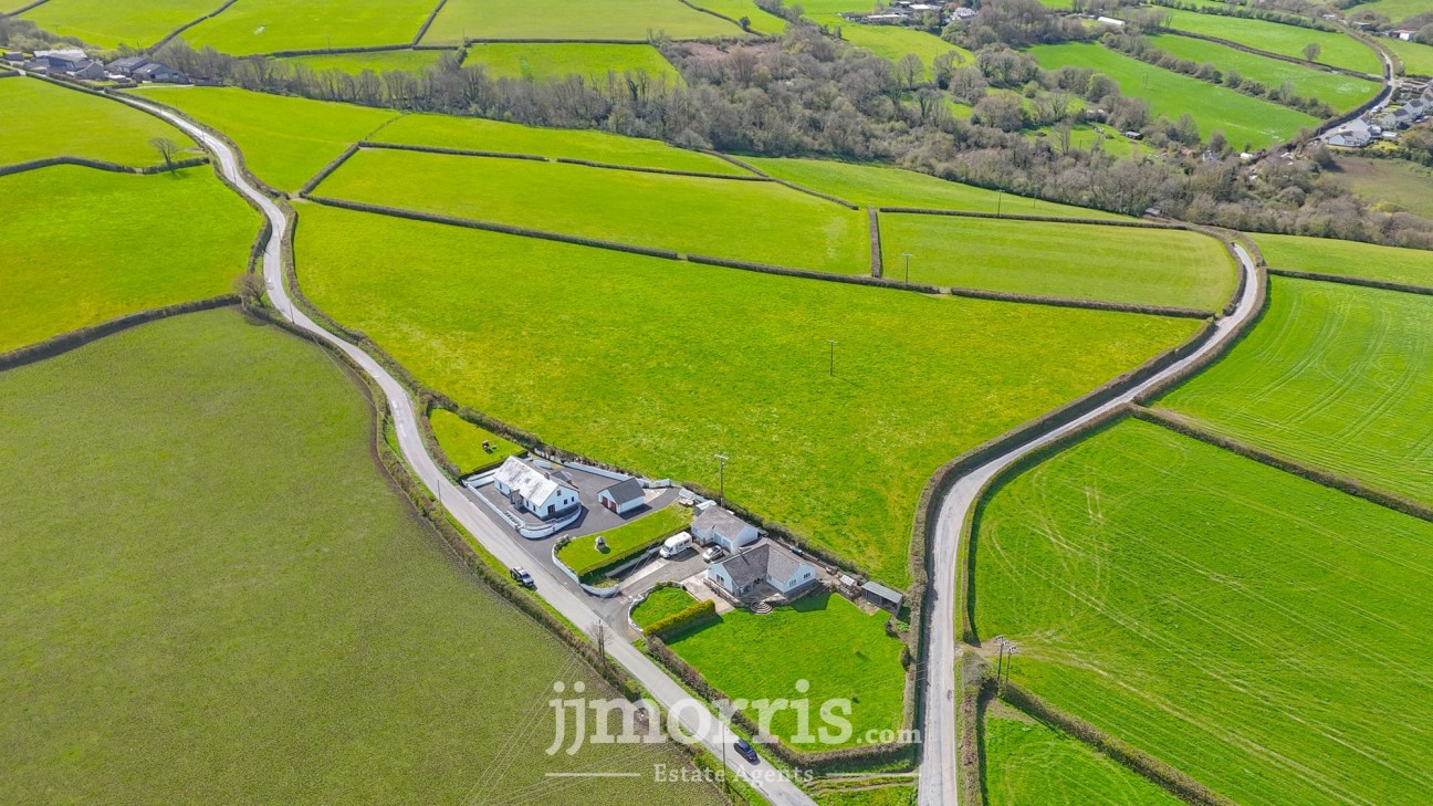 Capel Iwan Road, Newcastle Emlyn, SA38