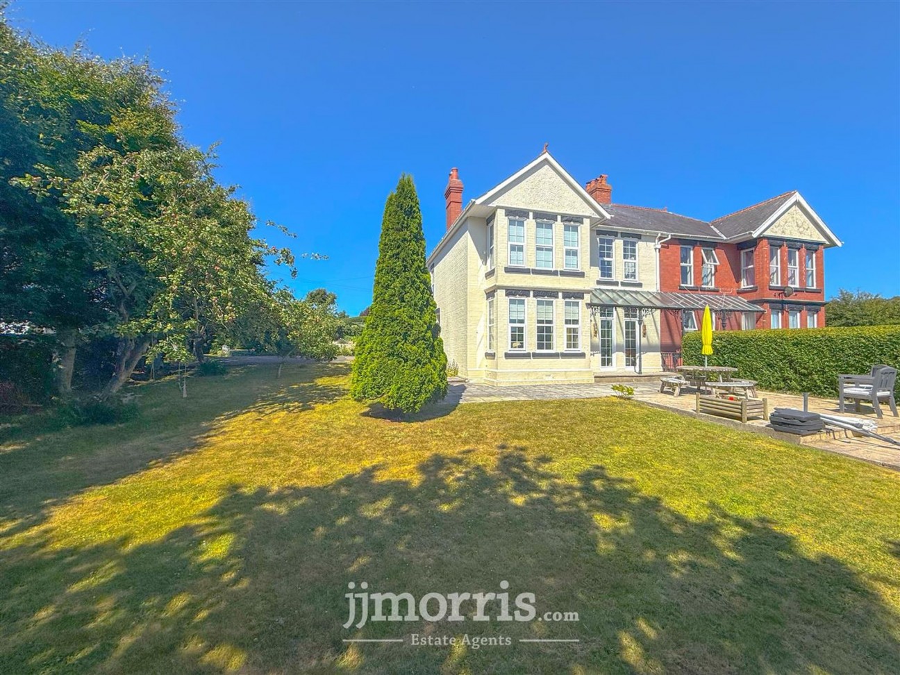 Verwig Road, Cardigan, SA43