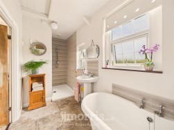 Verwig Road, Cardigan, SA43