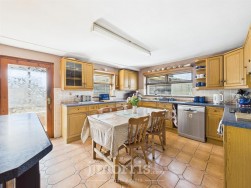 Eglwyswrw, Crymych, SA41