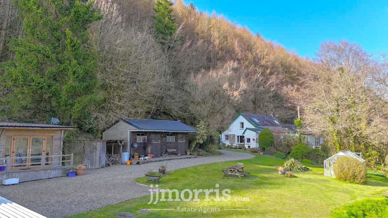 Cwm Cou, Newcastle Emlyn, SA38