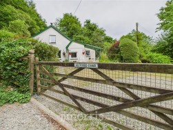 Cwm Cou, Newcastle Emlyn, SA38