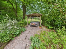 Cwm Cou, Newcastle Emlyn, SA38