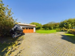 Moylegrove, Cardigan, SA43