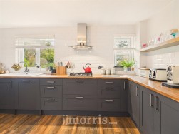 Millard Park, St. Davids, SA62