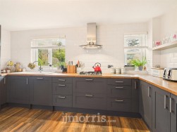 Millard Park, St. Davids, SA62