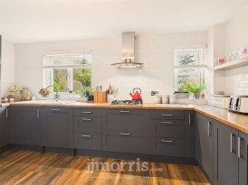 Millard Park, St. Davids, SA62