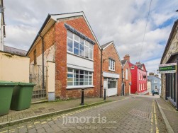 St. Mary Street, Cardigan, SA43