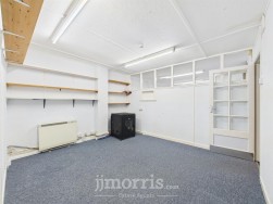 St. Mary Street, Cardigan, SA43