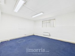 St. Mary Street, Cardigan, SA43