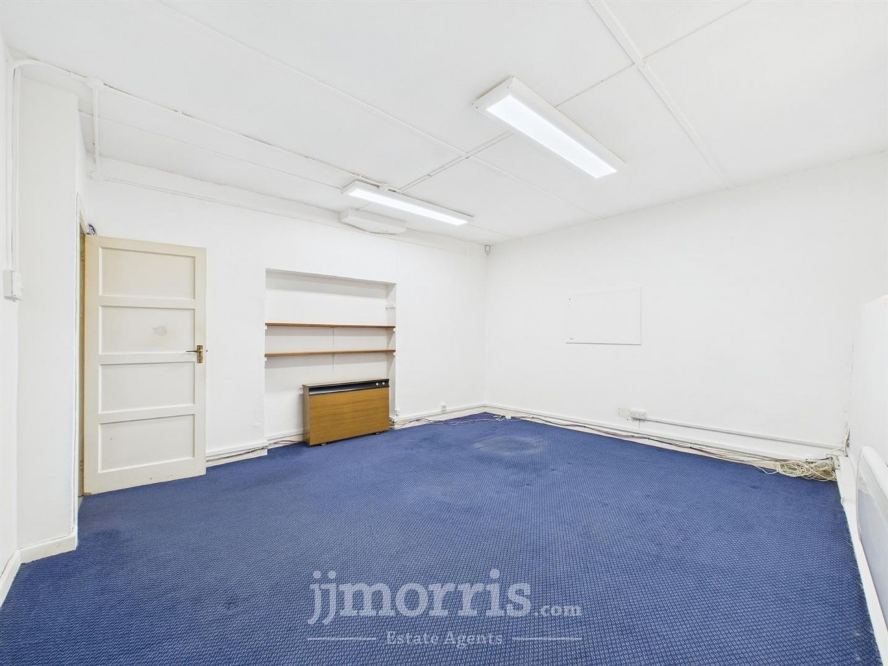 St. Mary Street, Cardigan, SA43