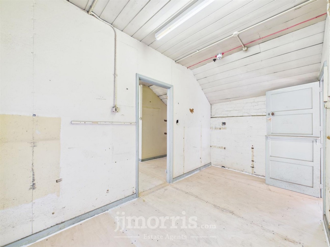 St. Mary Street, Cardigan, SA43