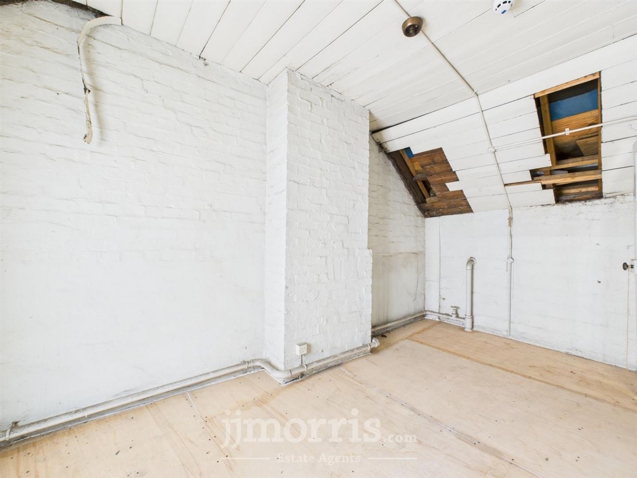 St. Mary Street, Cardigan, SA43