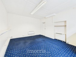 St. Mary Street, Cardigan, SA43