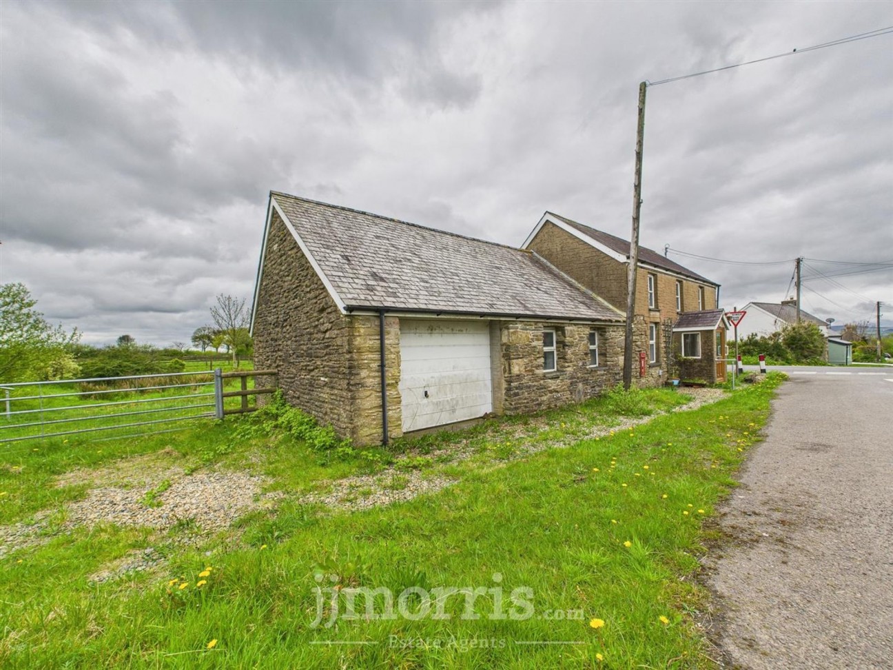 Henllan Amgoed, Whitland, SA34