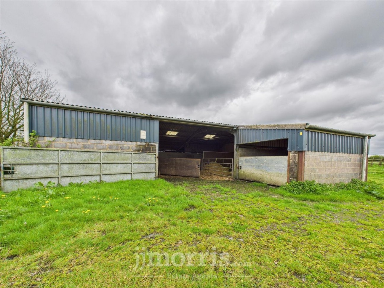 Henllan Amgoed, Whitland, SA34