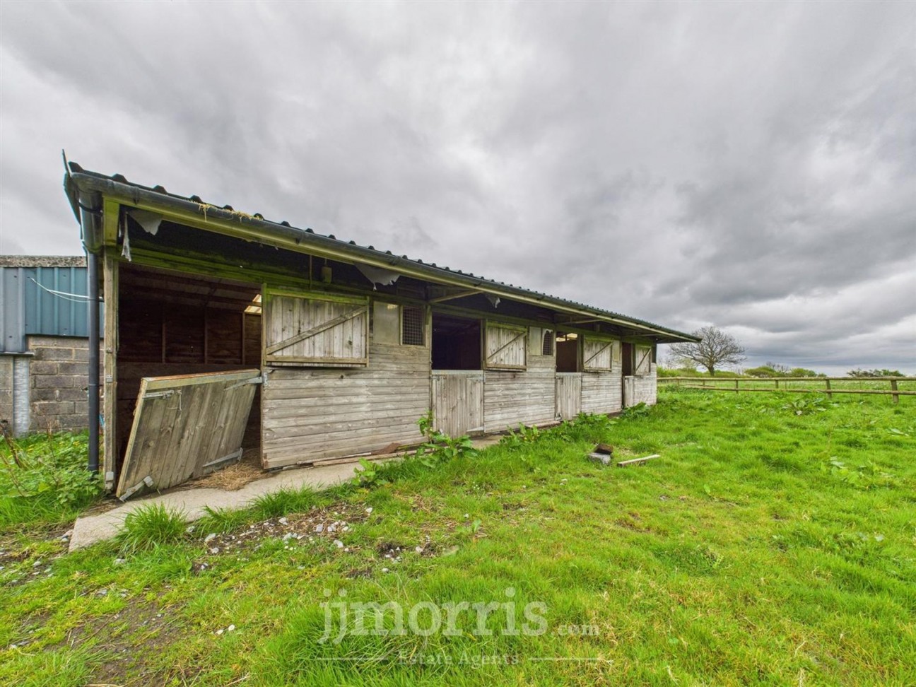 Henllan Amgoed, Whitland, SA34