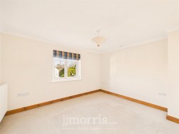 East Street, Newport, SA42