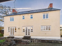 East Street, Newport, SA42