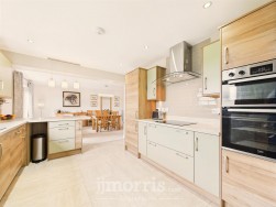 St. Clears, Llangynin, SA33