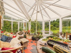 Login, Whitland, SA34