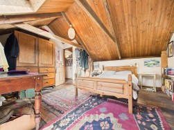 Login, Whitland, SA34