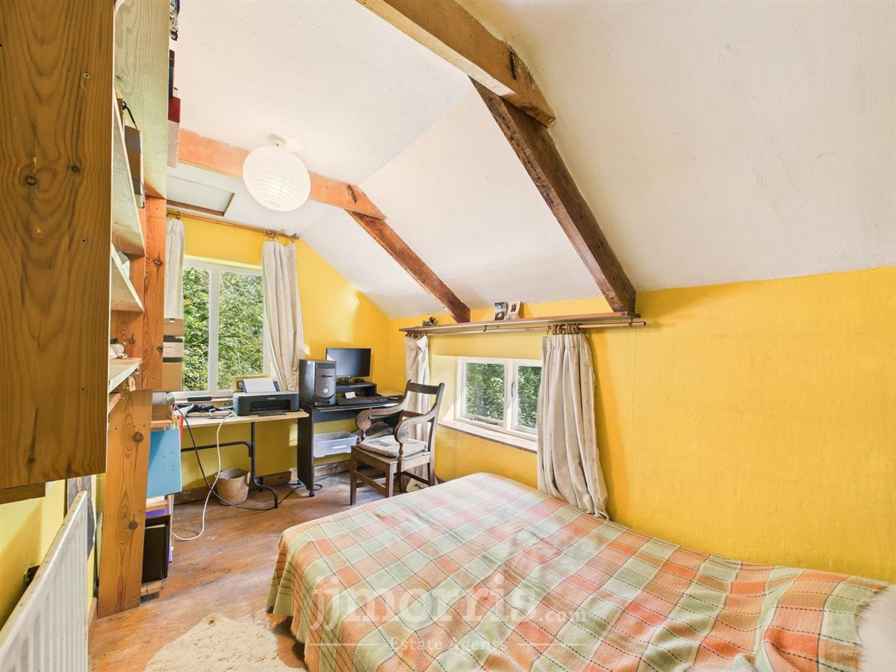 Login, Whitland, SA34