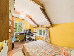 Login, Whitland, SA34