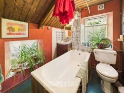 Login, Whitland, SA34