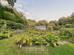 Login, Whitland, SA34