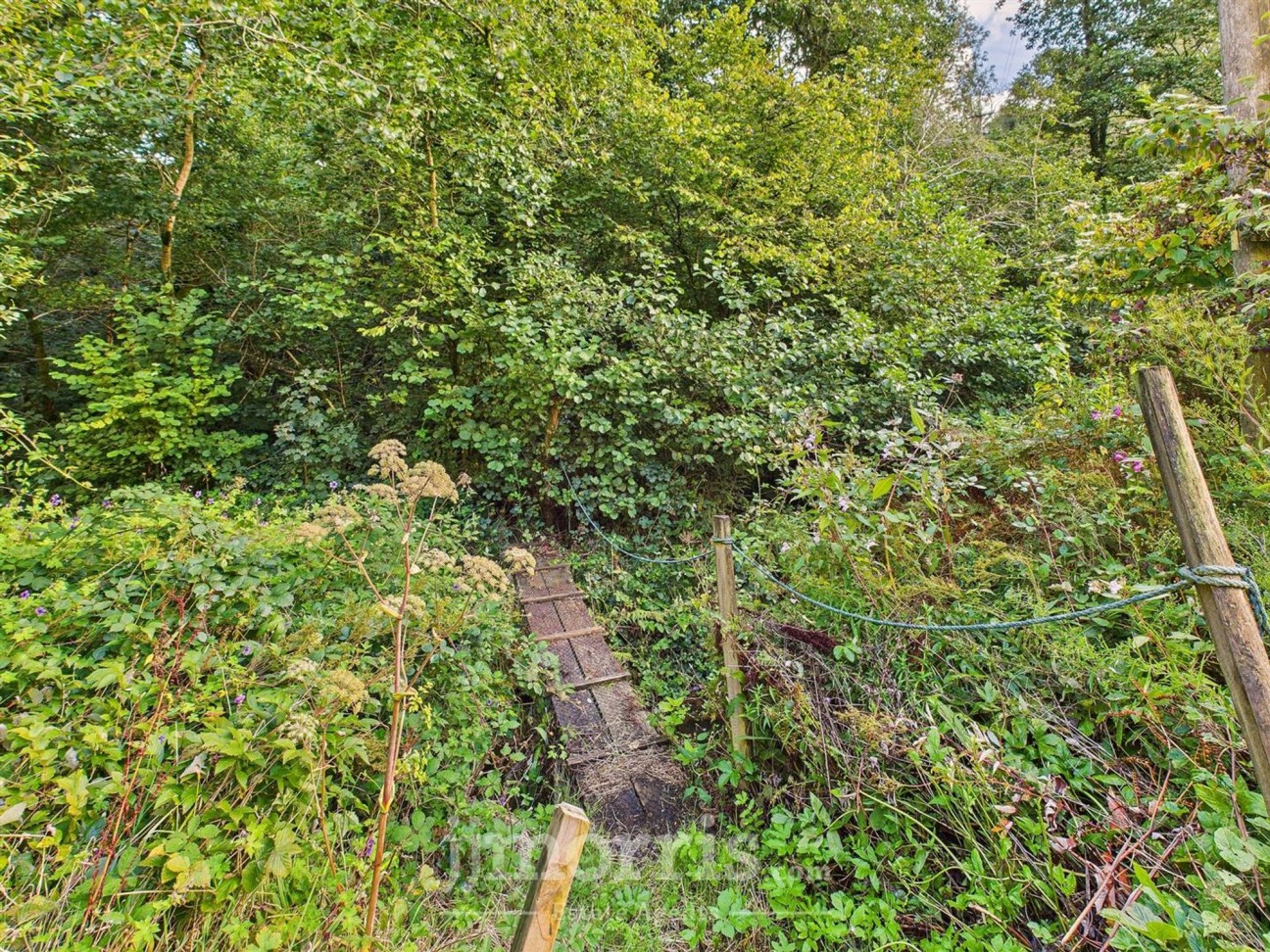 Login, Whitland, SA34