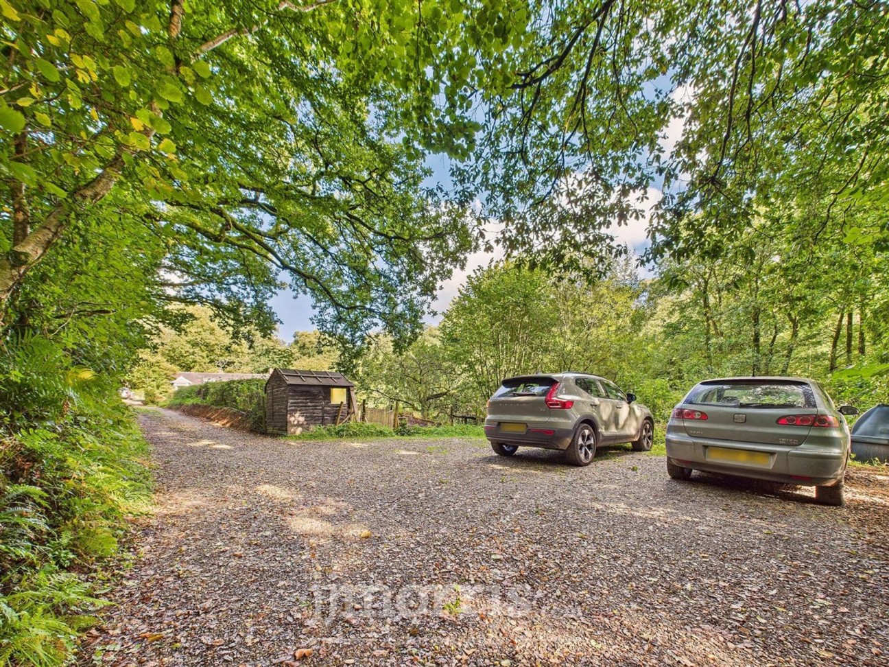 Login, Whitland, SA34