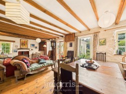 Login, Whitland, SA34