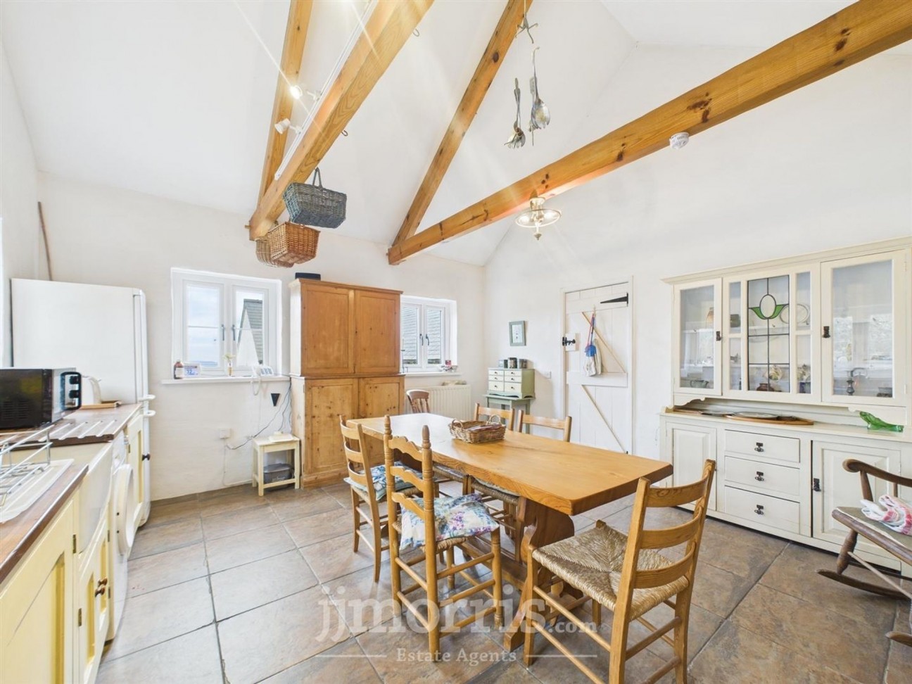 Dinas Cross, Newport, SA42