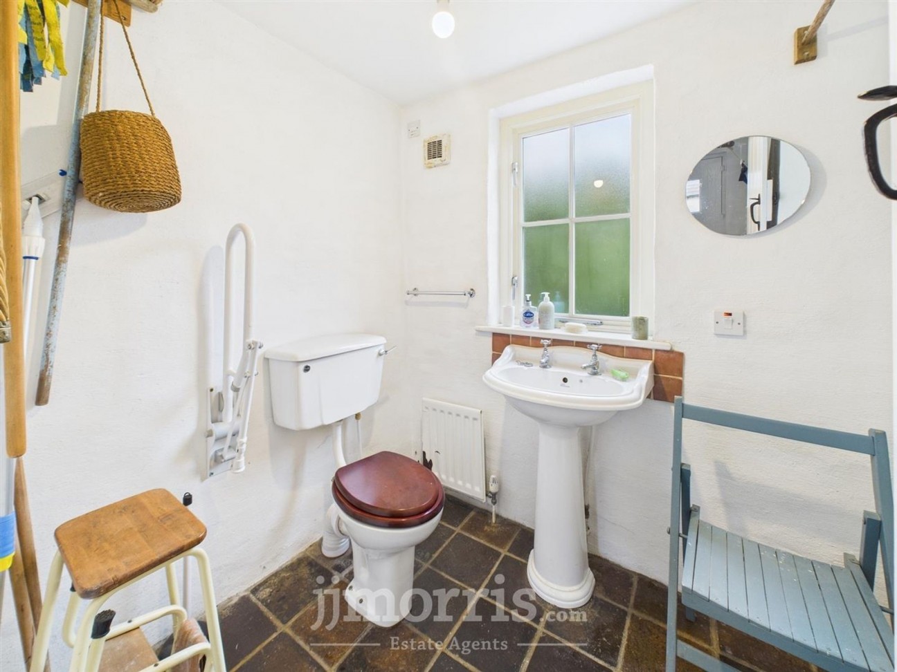 Dinas Cross, Newport, SA42