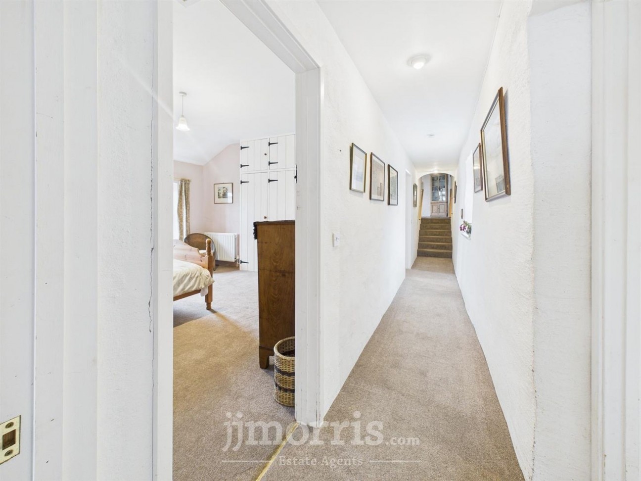 Dinas Cross, Newport, SA42