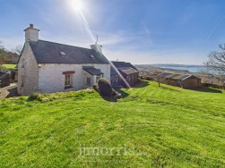 Dinas Cross, Newport, SA42