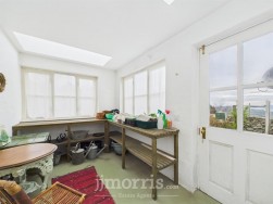 Dinas Cross, Newport, SA42